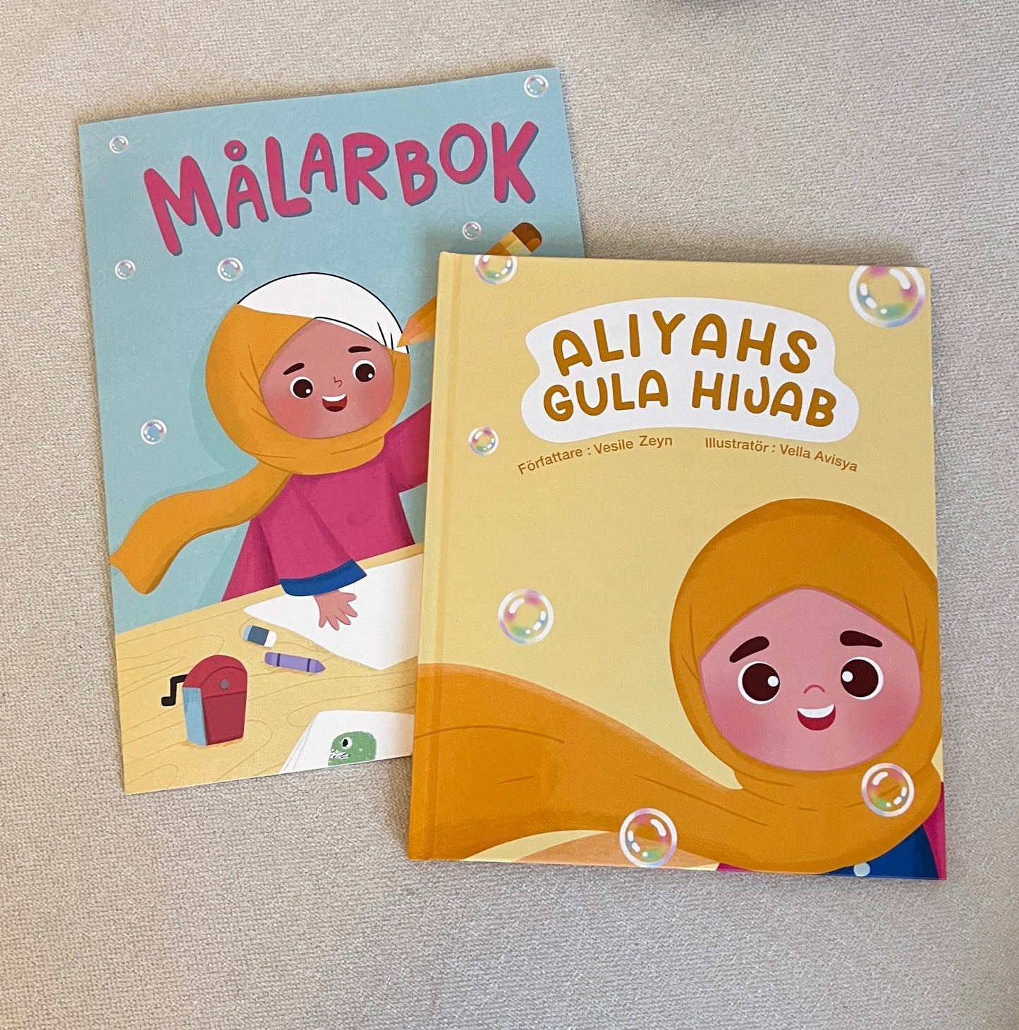 Aliyahs gula hijab + målarbok